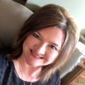 Meet your Posher, Debbi